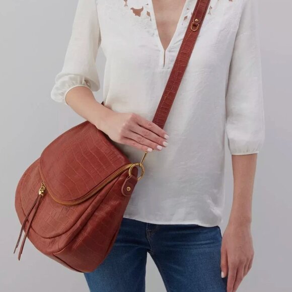 Hobo International Fern Convertible Shoulder/Crossbody CR Brandy NWT - Picture 5 of 5